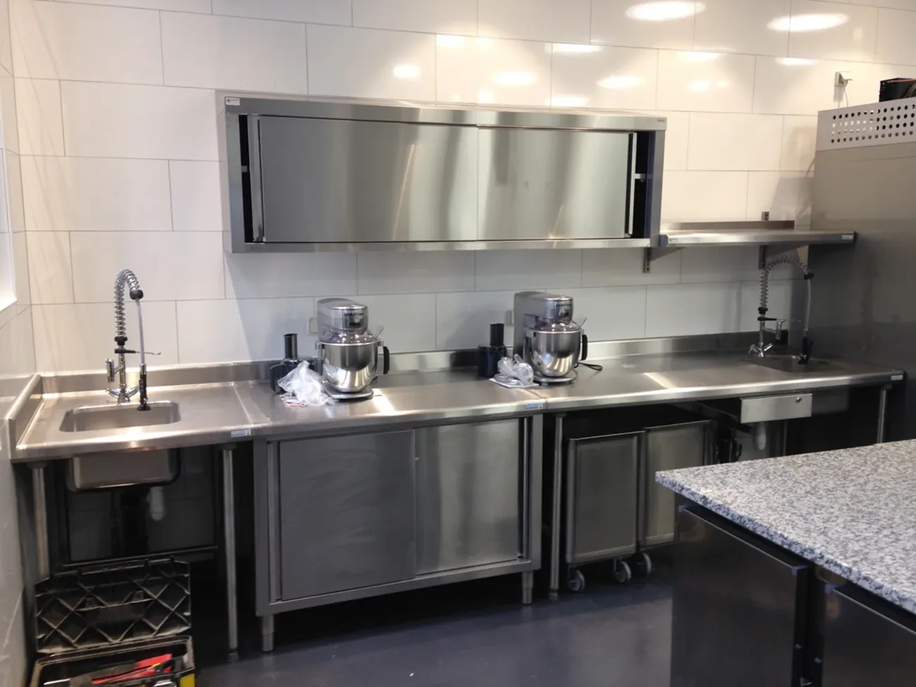Cuisine inox équipée TOURNUS